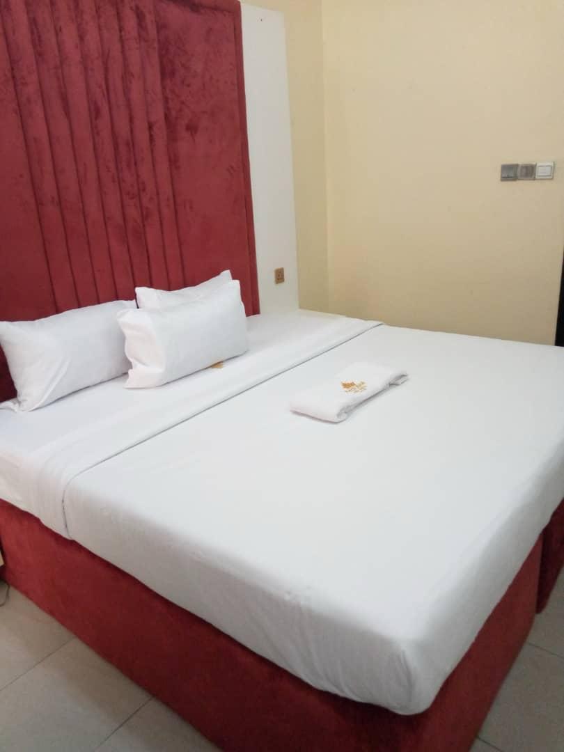 Perch Hotel And Suites